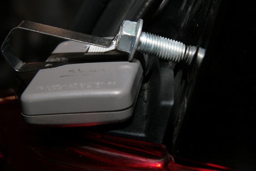 Right tail light assembly