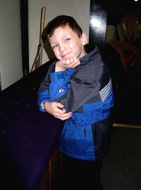 Jennifer waits to go skiing